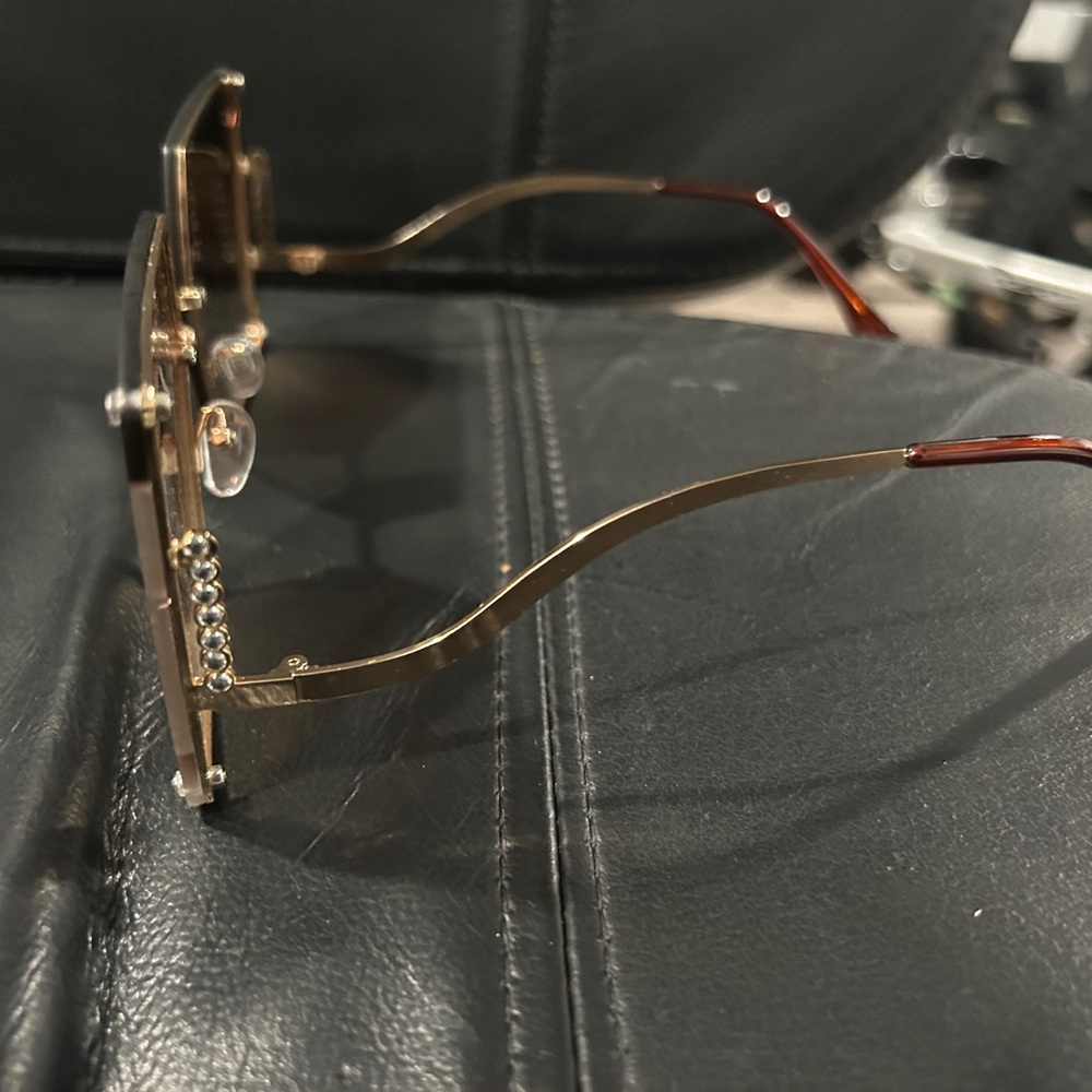 Chic Brown Hexagonal Sunglasses - image 6